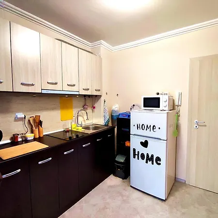 Zoya Apartament *