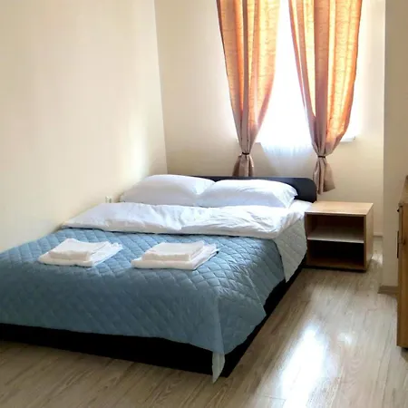 Zoya Apartament *